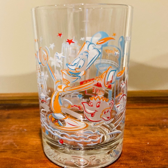 NWT Vintage Beauty & The Beast Glass - Picture 1 of 12